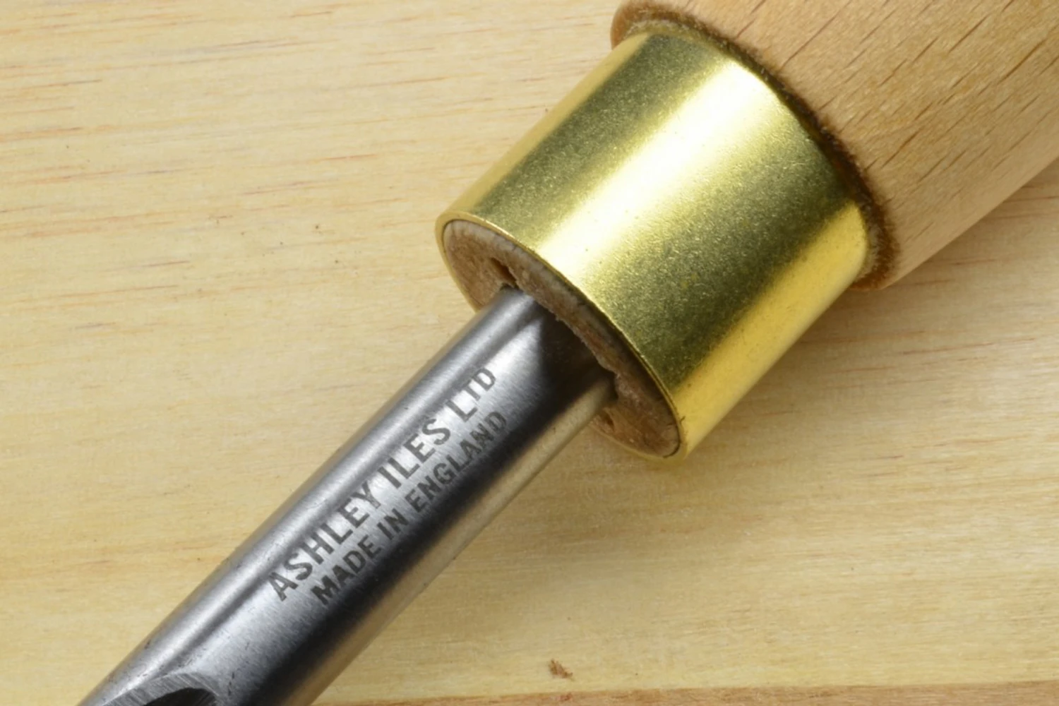 Ashley Iles Pole Lathe Spindle Gouge 3/8" - Image 3