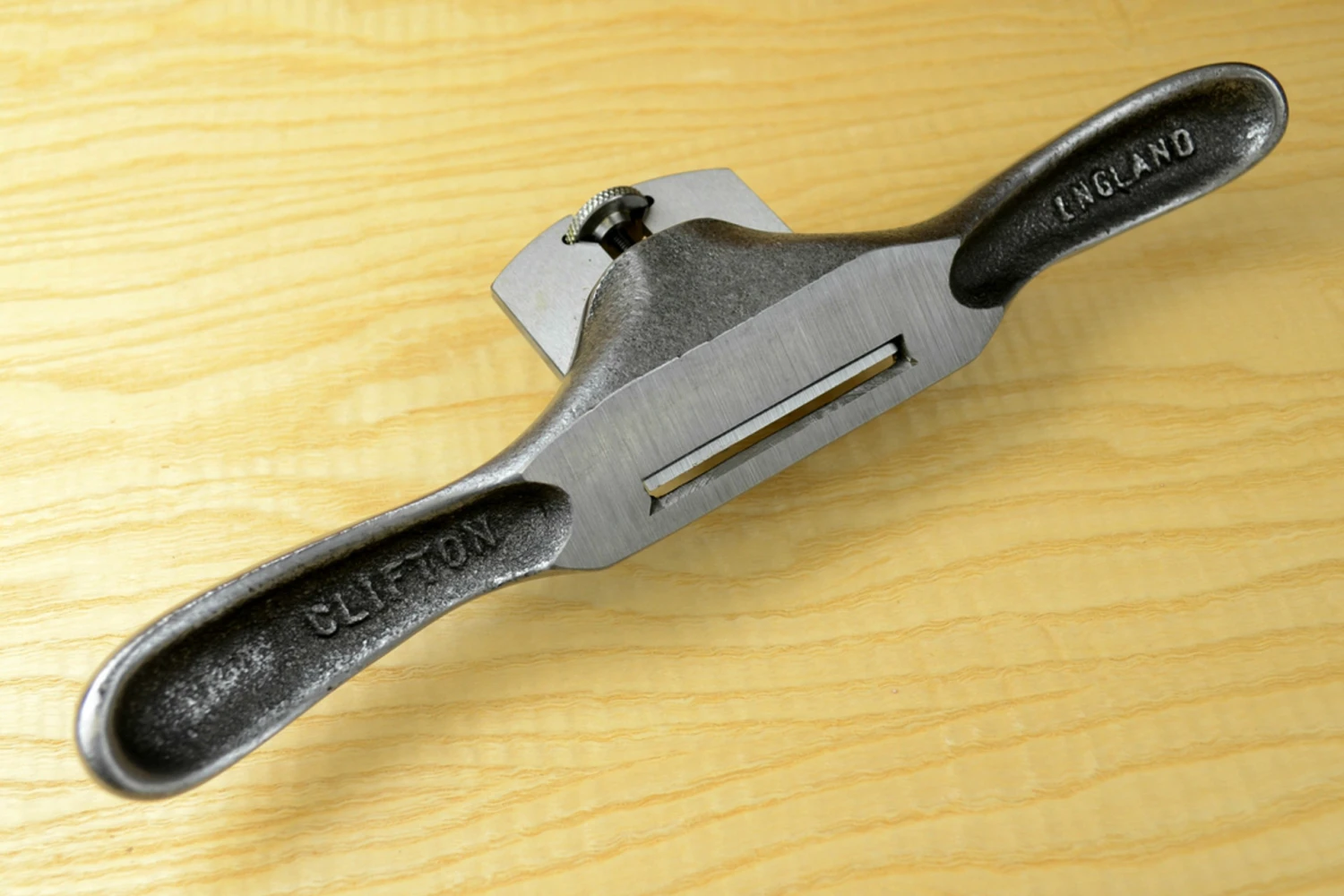 Clifton No 600 Flat Soled Spokeshave - Image 2