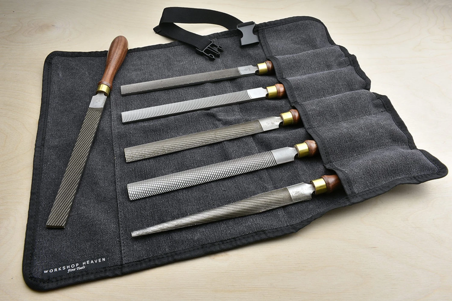 Iwasaki Carving Files 200mm Set Of 6 With Tool Roll - Image 4