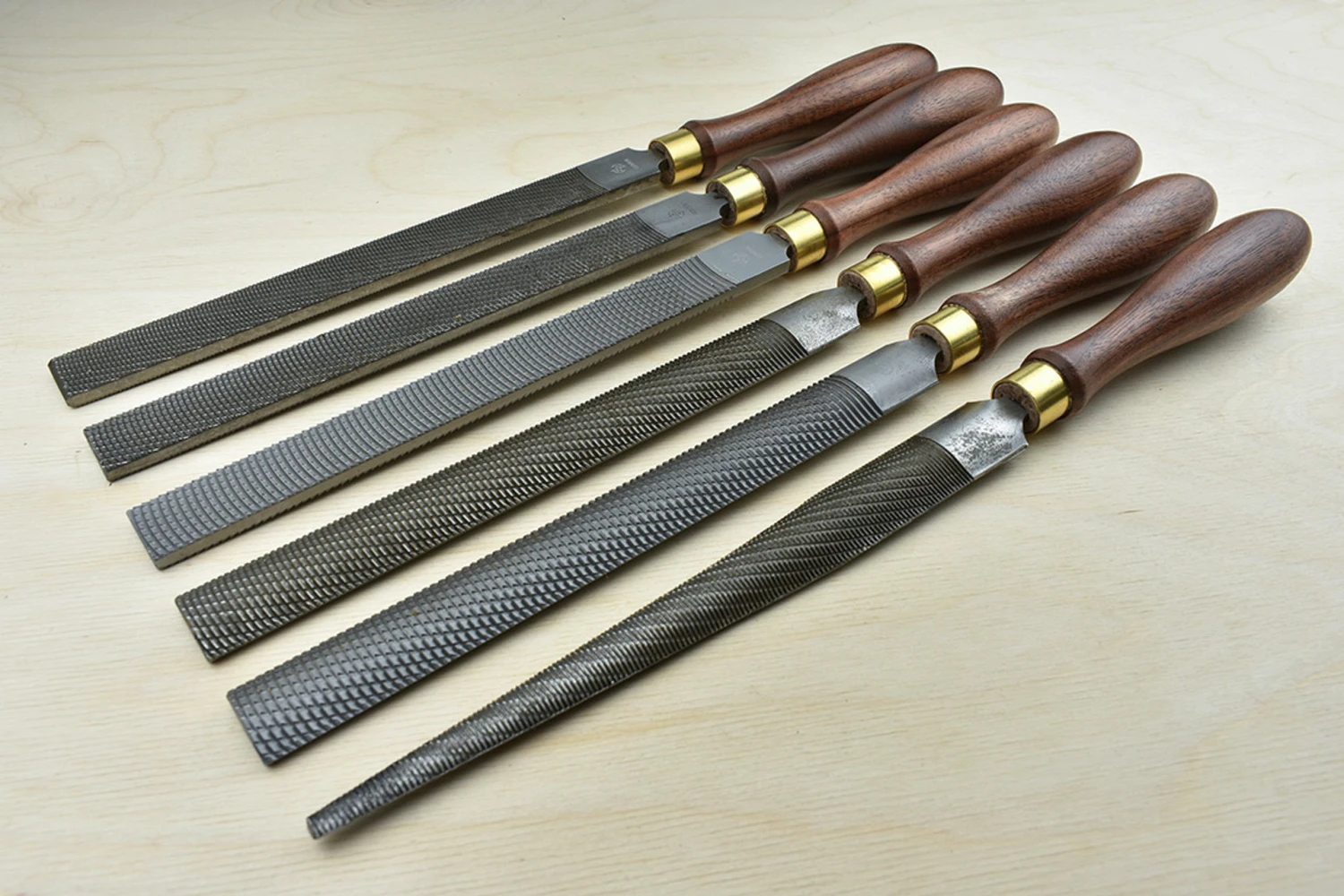 Iwasaki Carving Files 200mm Set Of 6 With Tool Roll - Image 3