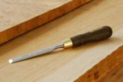 Narex 8116 Cabinetmakers Chisel (black)