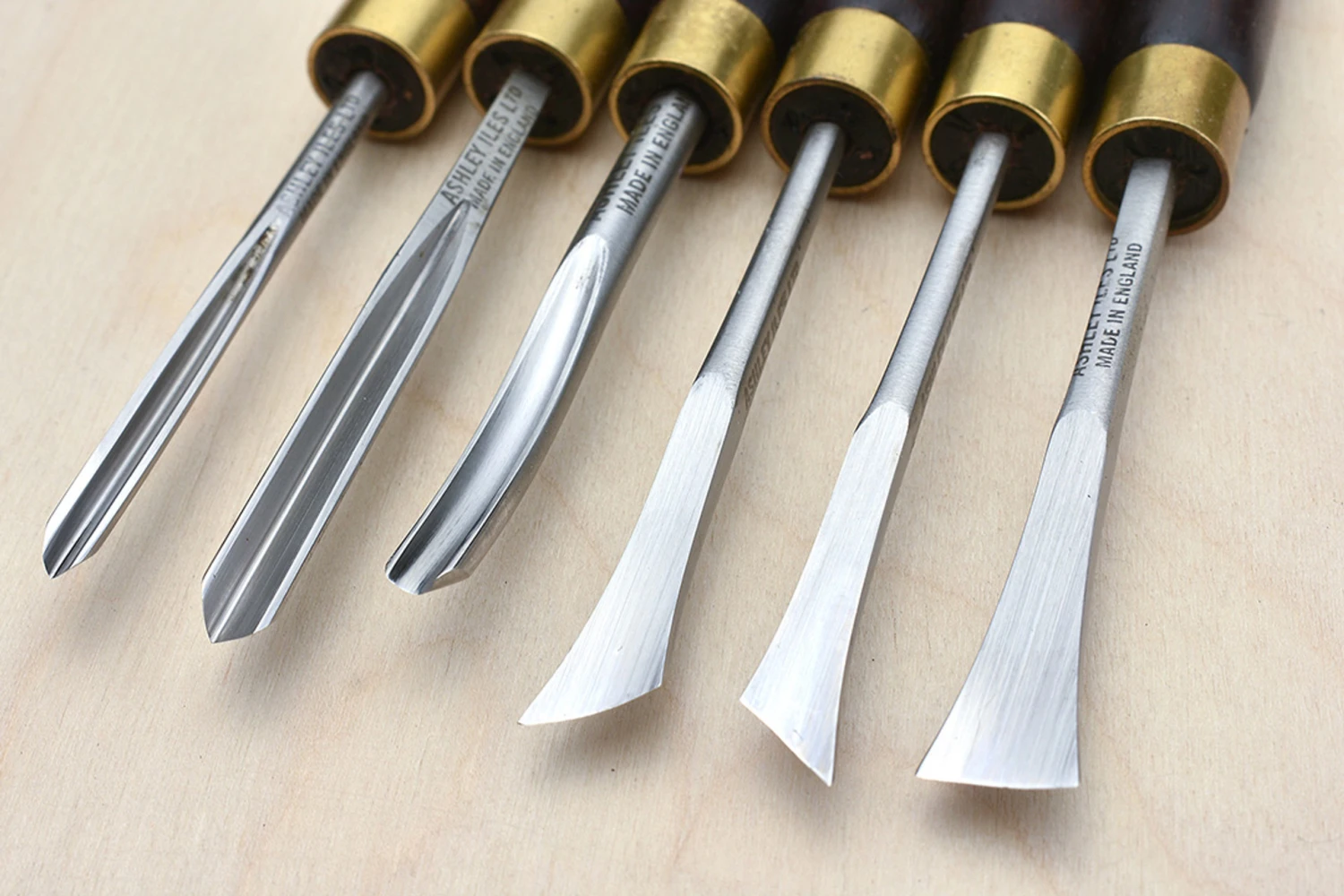 Ashley Iles Peter Benson Carving Tool Set 2 - Image 10