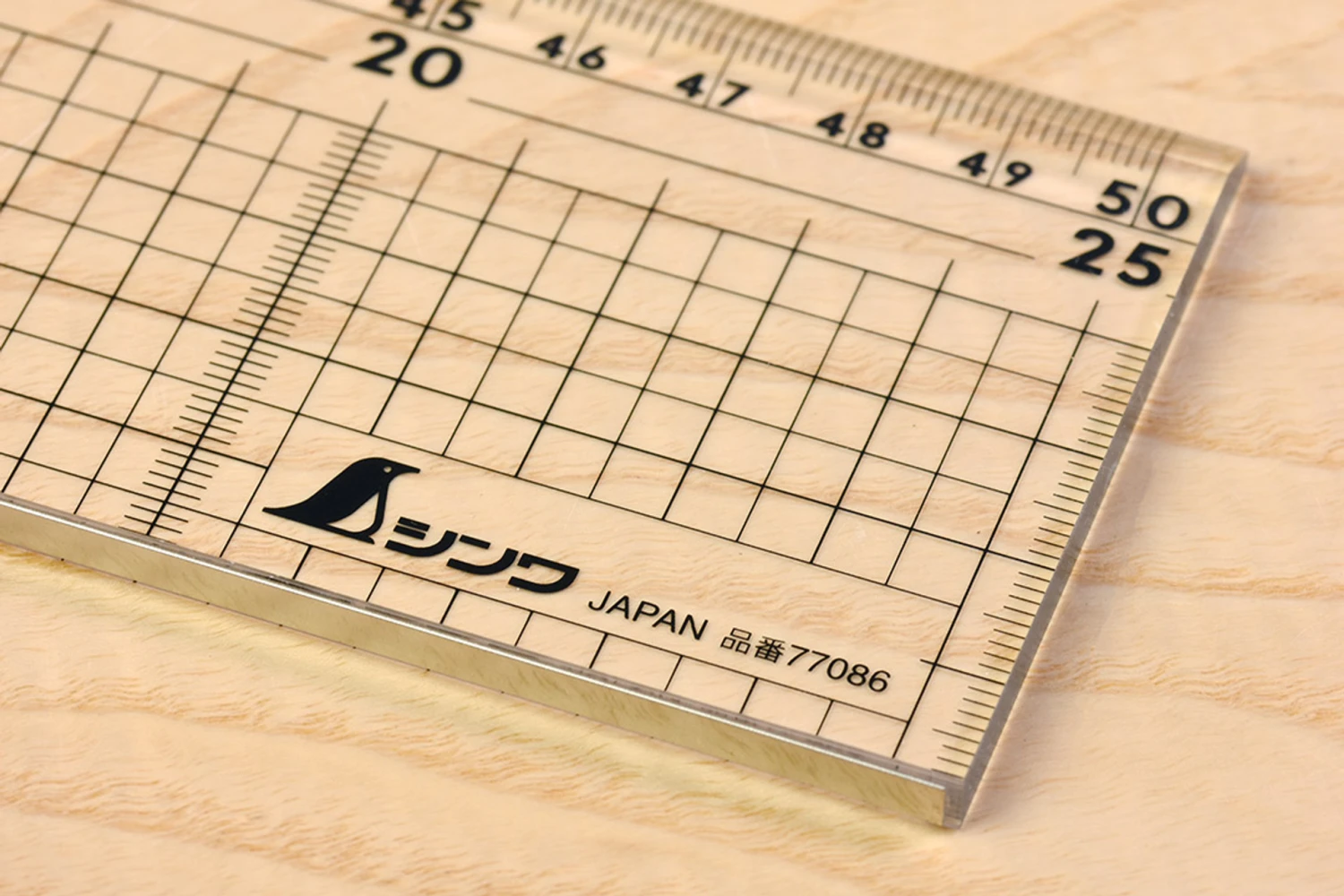 Shinwa Acrylic Cutting Rule With Stainless Steel Edge 500mm - Image 3