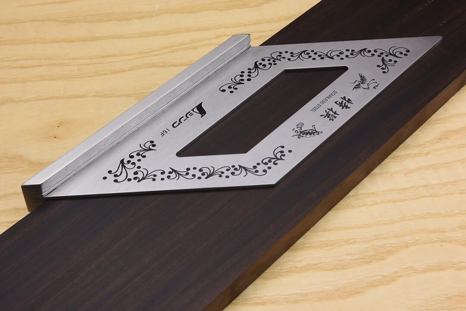 Shinwa Stainless Steel Mitre Gauge 45° - Image 2