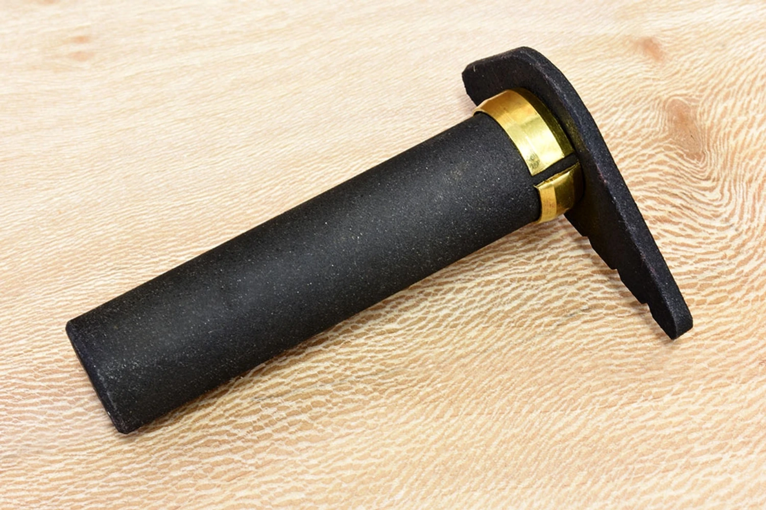 Simon James Toothed Bench Dog - Image 3